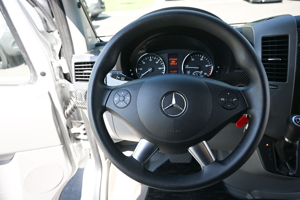 mercedes-benz sprinter cab chassis 2014 WDAPF4CCXE5920032 image mercedes-benz sprinter cab chassis 2014 WDAPF4CCXE5920032 image